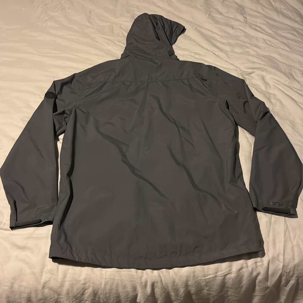 O’Neill Rain Jacket - Picture 4 of 4